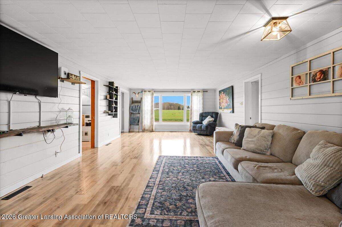 7008 East Maple Rapids Road Elsie, MI 48831 - Photo 22 of 54 43-INTERIOR 14