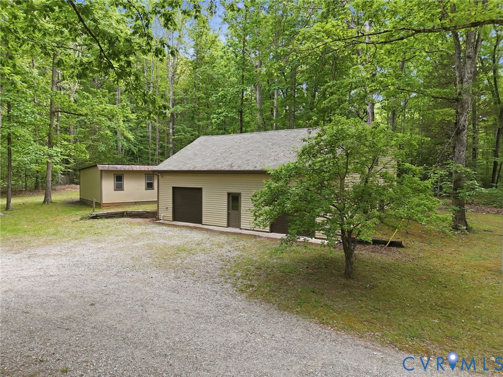 3172 Three Bridge Road Powhatan, VA 23139 - Photo 46 of 79 Gallery Image 46