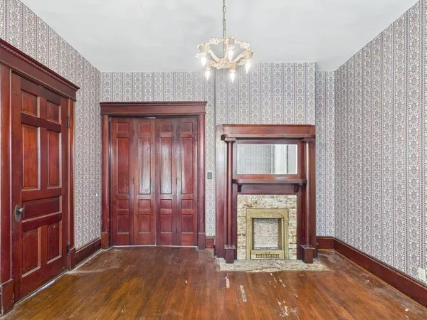 $60,000 | 108 North Crawford Street, Fort Scott, KS 66701