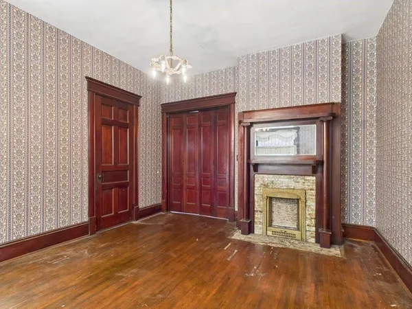$60,000 | 108 North Crawford Street, Fort Scott, KS 66701