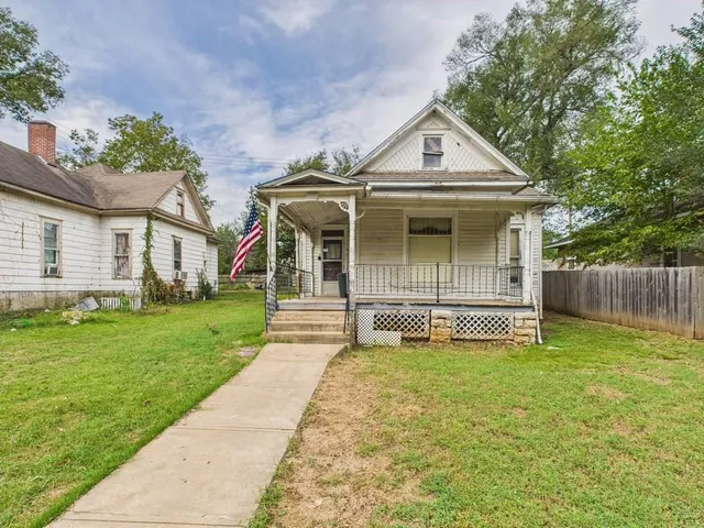 $60,000 | 108 North Crawford Street, Fort Scott, KS 66701