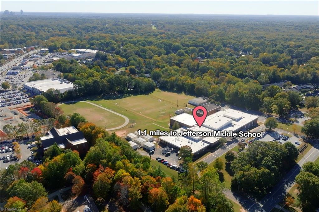 1039 Huntingdon Road Winston-Salem, NC 27104 - Photo 19 of 48