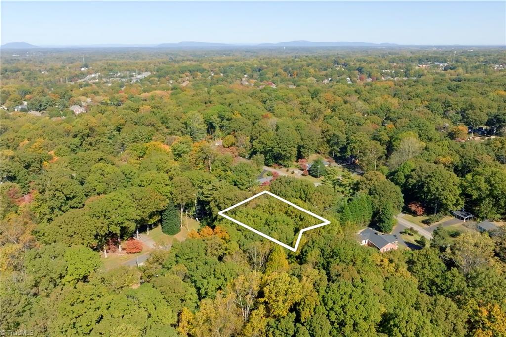 1039 Huntingdon Road Winston-Salem, NC 27104 - Photo 28 of 48