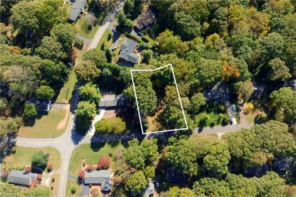 $199,000 | 1039 Huntingdon Road, Winston-Salem, NC 27104