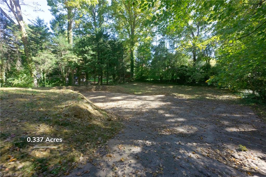 1039 Huntingdon Road Winston-Salem, NC 27104 - Photo 35 of 48