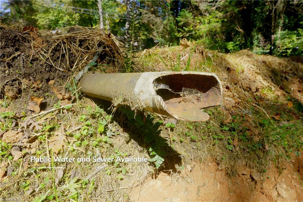 1039 Huntingdon Road Winston-Salem, NC 27104 - Photo 39 of 48