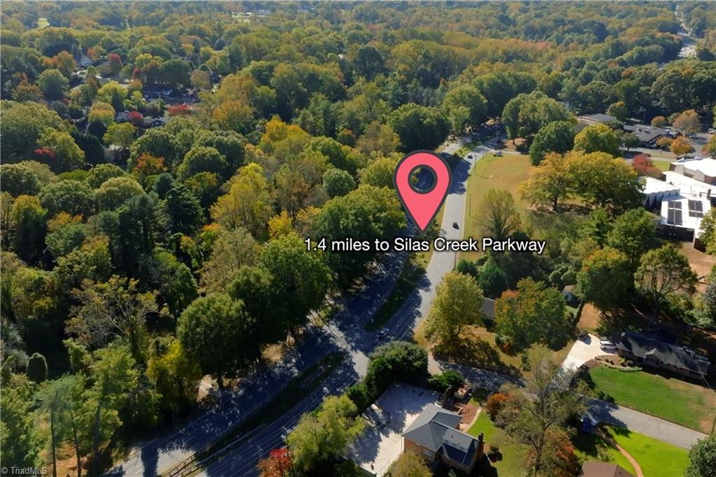 1039 Huntingdon Road Winston-Salem, NC 27104 - Photo 10 of 48