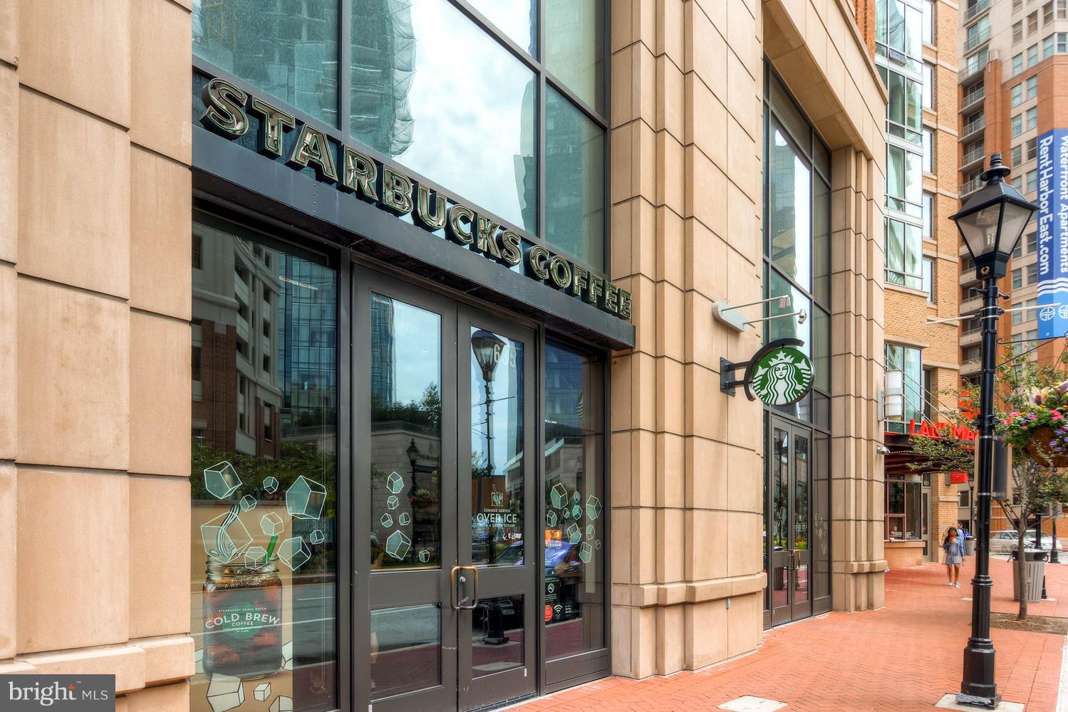 675 President Street, Unit 1806 Baltimore, MD 21202 - Photo 26 of 30 Walking distance to Starbucks