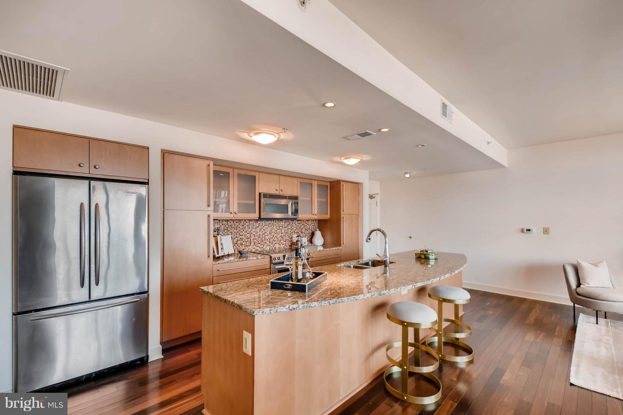 675 President Street, Unit 1806 Baltimore, MD 21202 - Photo 9 of 30 KITCHEN