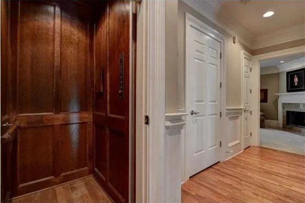 $6,900 | 3475 Roxboro Road Northeast, Unit 4, Atlanta, GA 30326