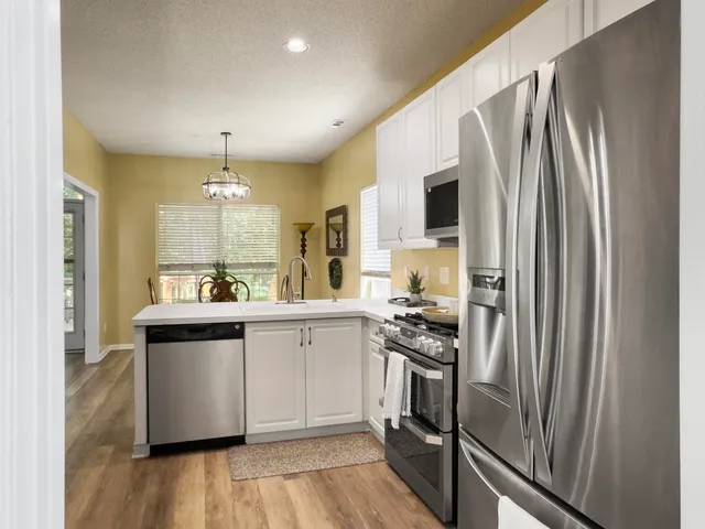 $384,990 | 125 Stonehurst Drive, Goose Creek, SC 29445