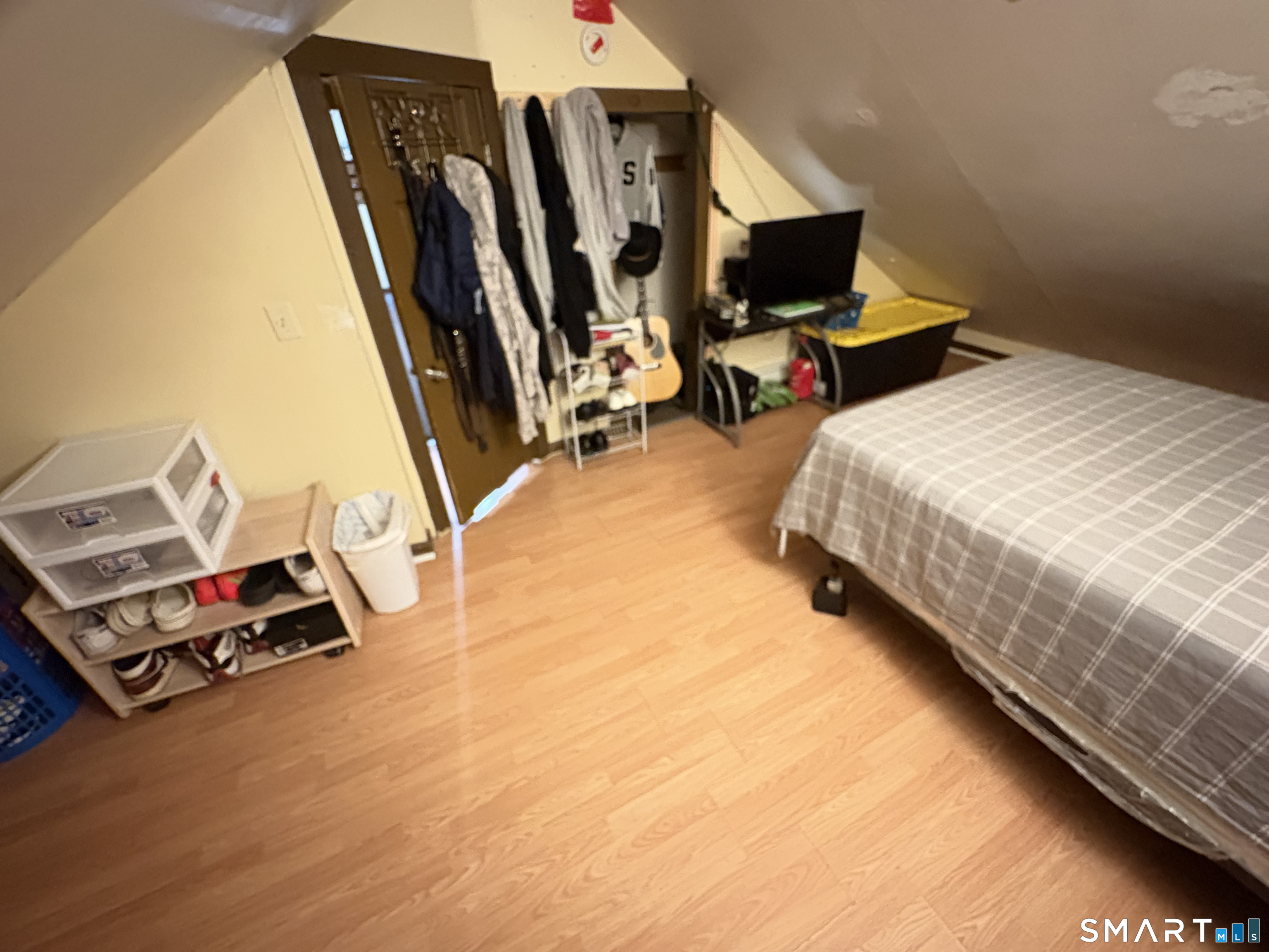 121 Willow Street Meriden, CT 06450 - Photo 13 of 39