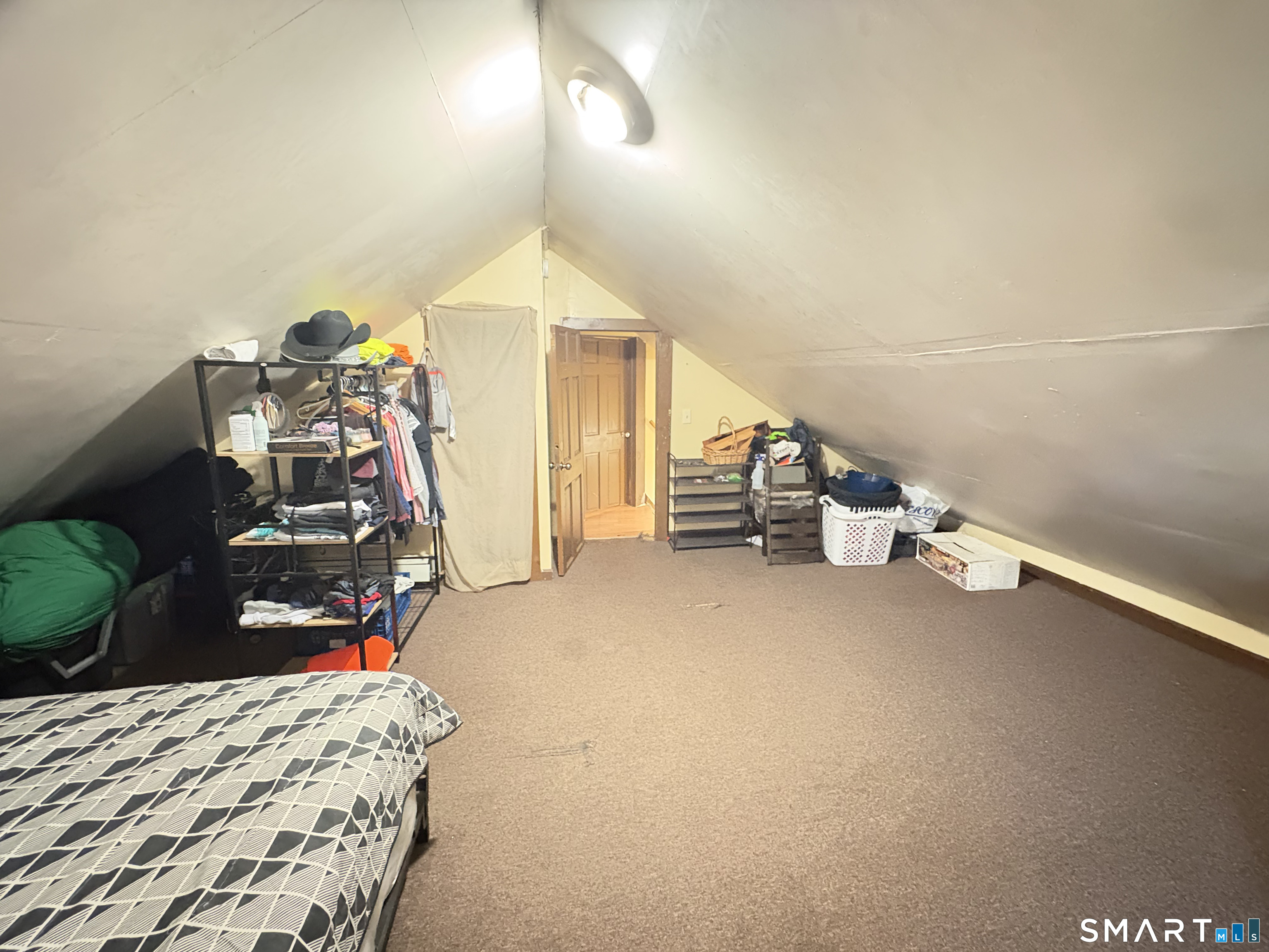 121 Willow Street Meriden, CT 06450 - Photo 15 of 39