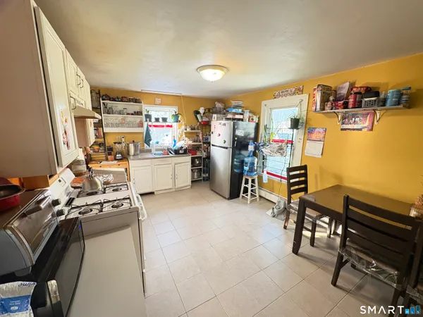 $375,000 | 121 Willow Street, Meriden, CT 06450