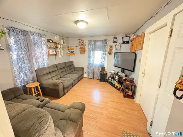 $375,000 | 121 Willow Street, Meriden, CT 06450