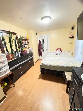 $375,000 | 121 Willow Street, Meriden, CT 06450