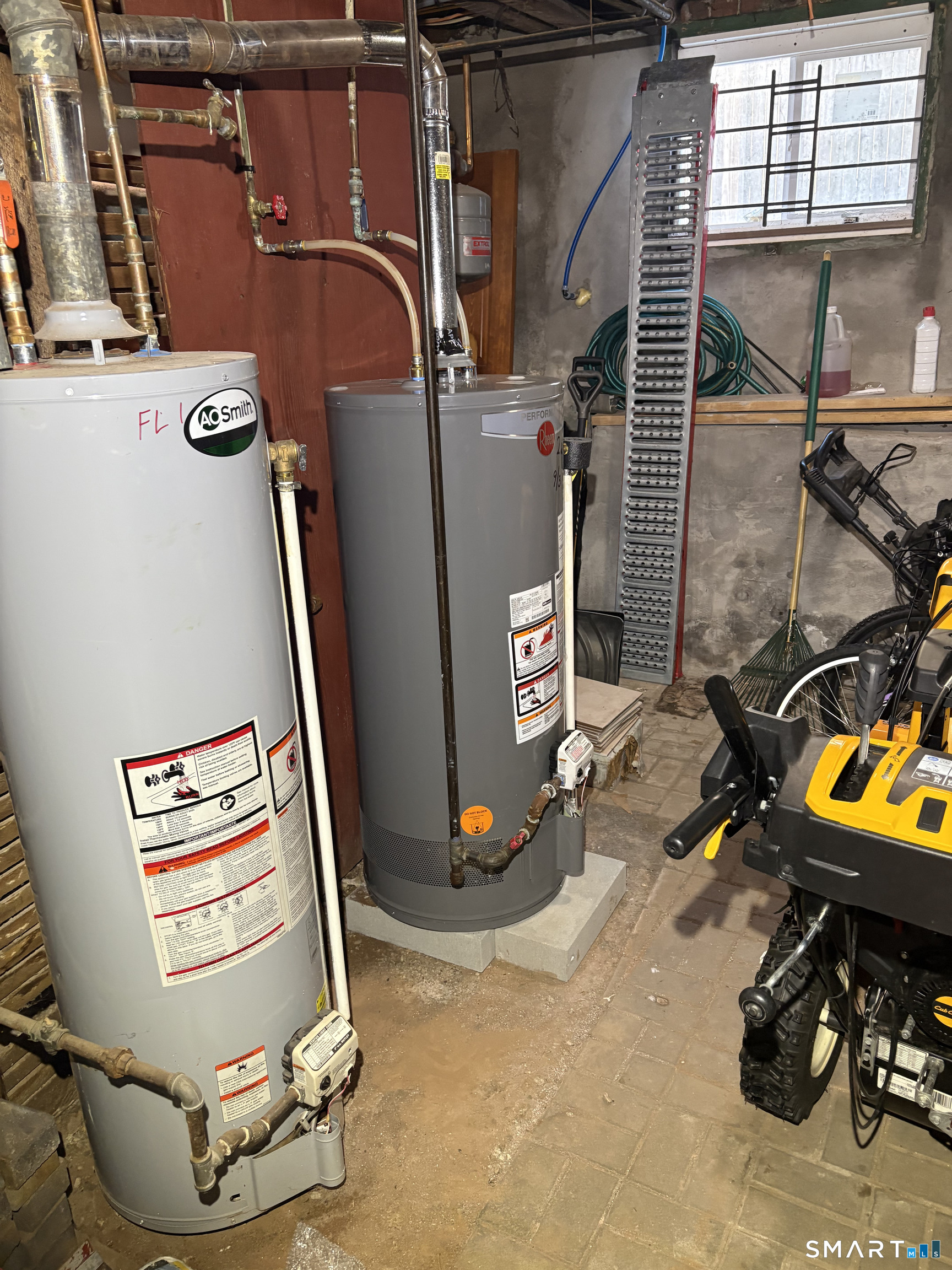 121 Willow Street Meriden, CT 06450 - Photo 32 of 39