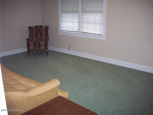 1020 Barnes Road Orrum, NC 28369 - Photo 14 of 28 14 LR