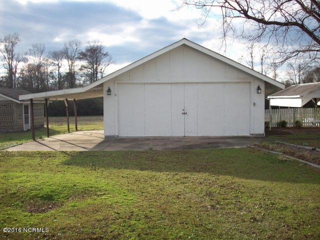 1020 Barnes Road Orrum, NC 28369 - Photo 6 of 28 6 storage