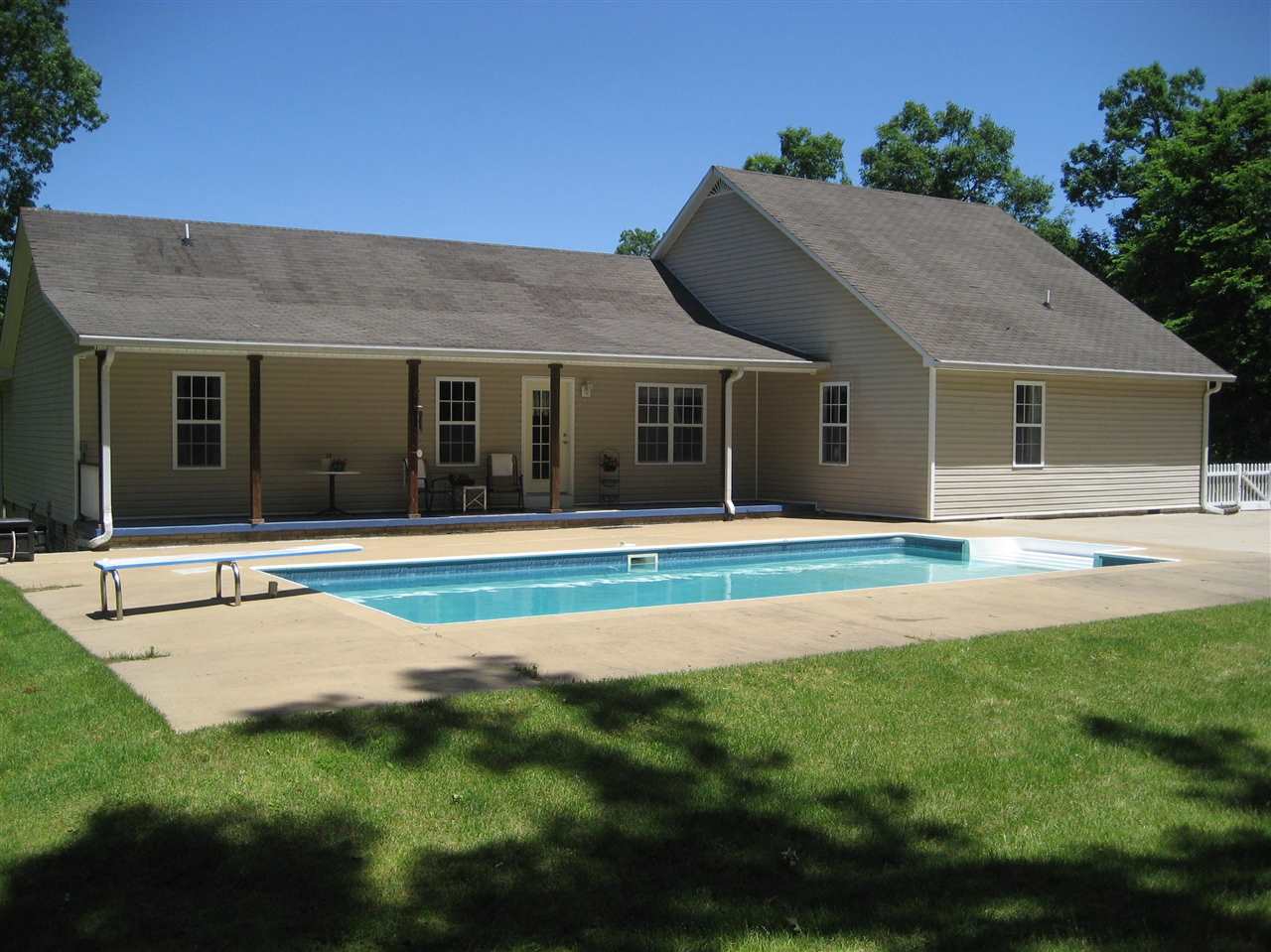 385 Rodeo Way Savannah, TN 38372 - Photo 3 of 25 Gallery Image 3