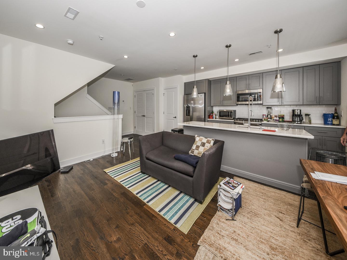 1022 South 2nd Street, Unit 4 Philadelphia, PA 19147 - Photo 5 of 31 Kitchen - Family Room