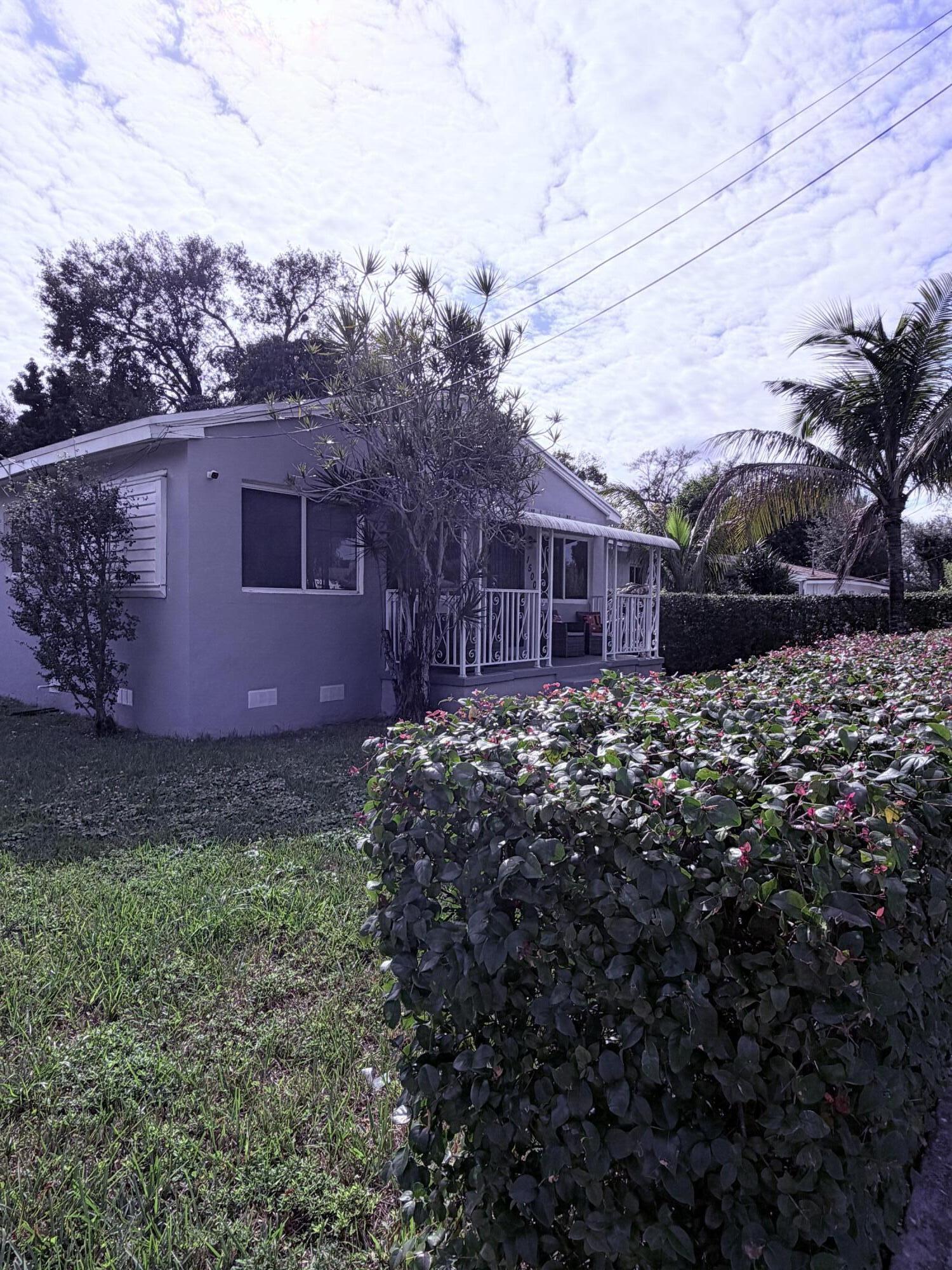 1500 Northwest 44th Street Miami, FL 33142 - Photo 1 of 12 IMG_1578