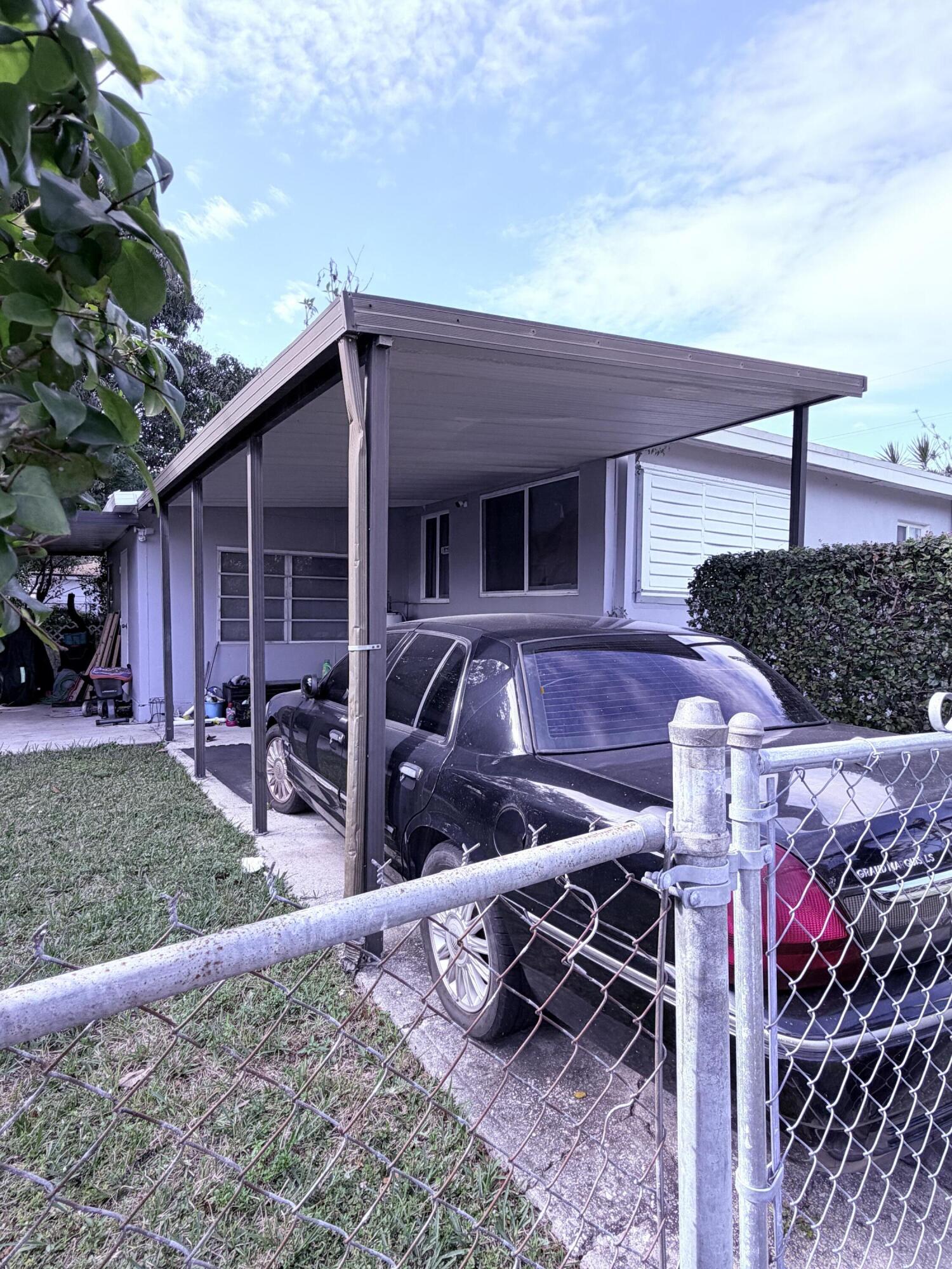 1500 Northwest 44th Street Miami, FL 33142 - Photo 3 of 12 IMG_1575