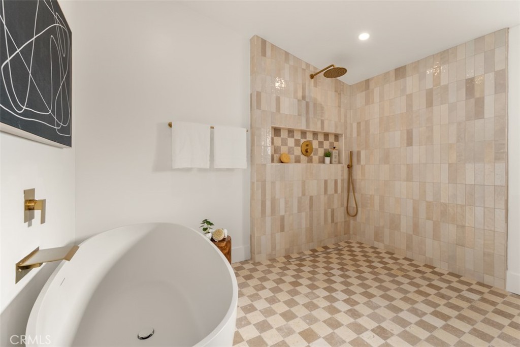236 Wake Forest Road Costa Mesa, CA 92626 - Photo 37 of 73