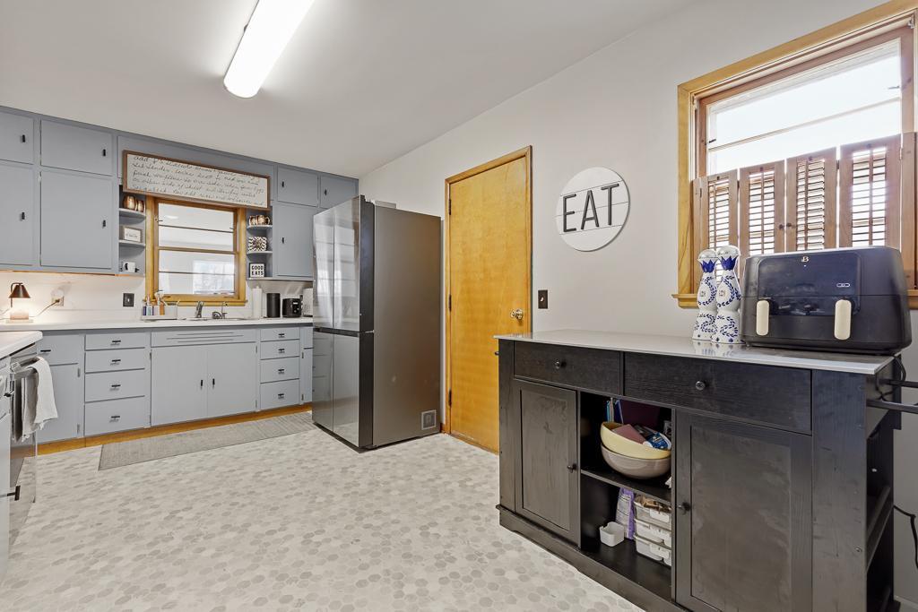 301 South Oak Street Hendricks, MN 56136 - Photo 15 of 43