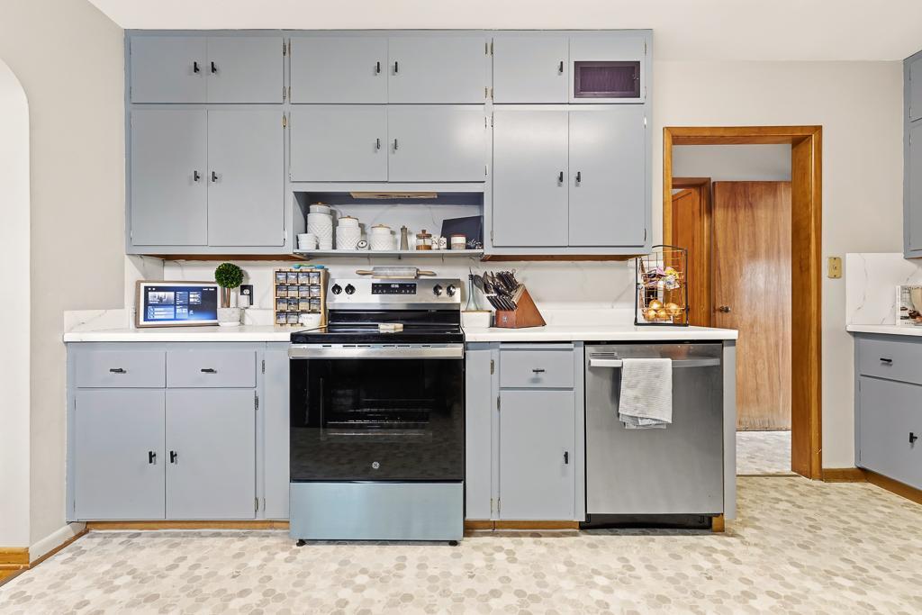 301 South Oak Street Hendricks, MN 56136 - Photo 16 of 43