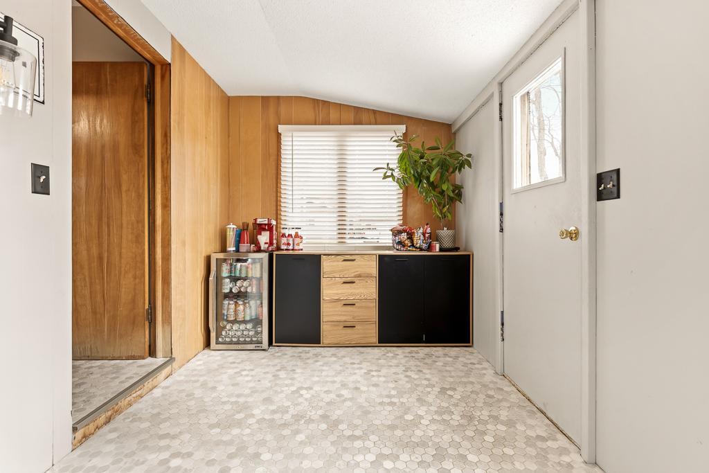 301 South Oak Street Hendricks, MN 56136 - Photo 25 of 43