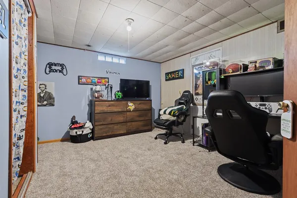 $175,000 | 301 South Oak Street, Hendricks, MN 56136