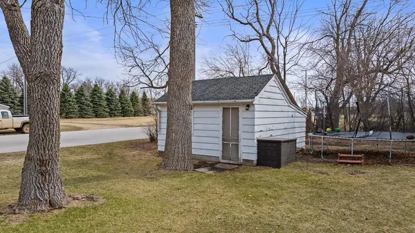 $175,000 | 301 South Oak Street, Hendricks, MN 56136
