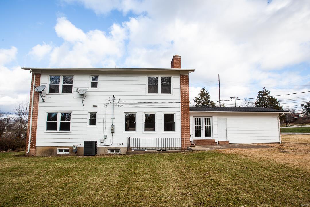 17034 Manchester Road Grover, MO 63040 - Photo 24 of 34