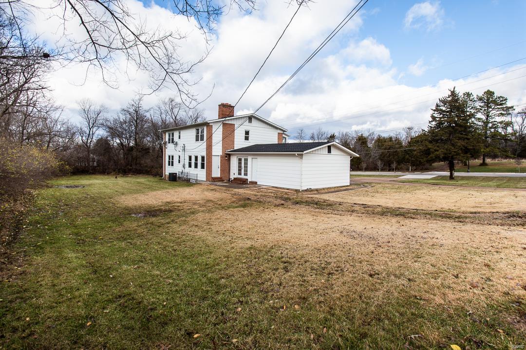 17034 Manchester Road Grover, MO 63040 - Photo 8 of 34
