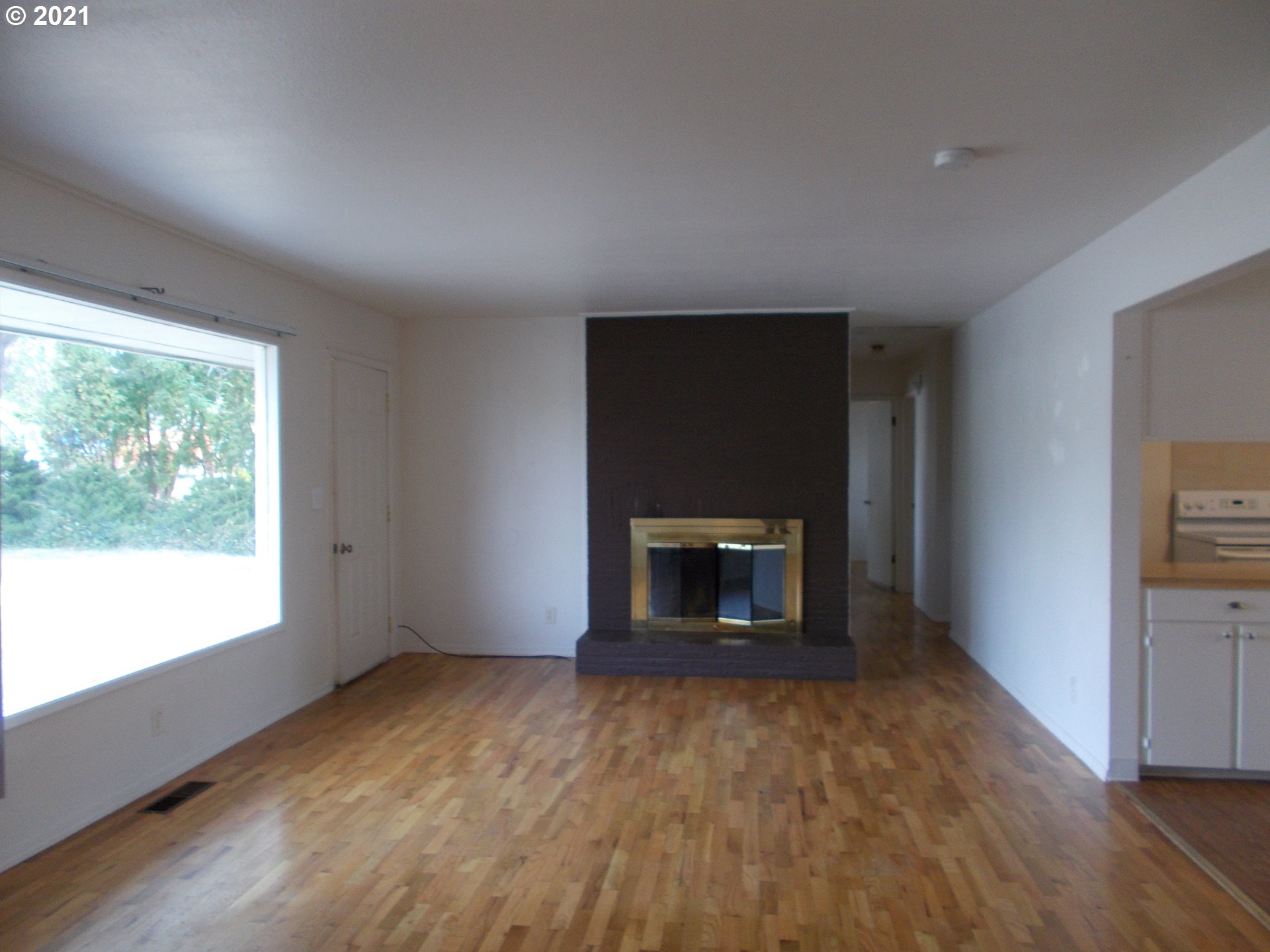 2418 Southwest Nye Avenue Pendleton, OR 97801 - Photo 3 of 11 Gallery Image 3