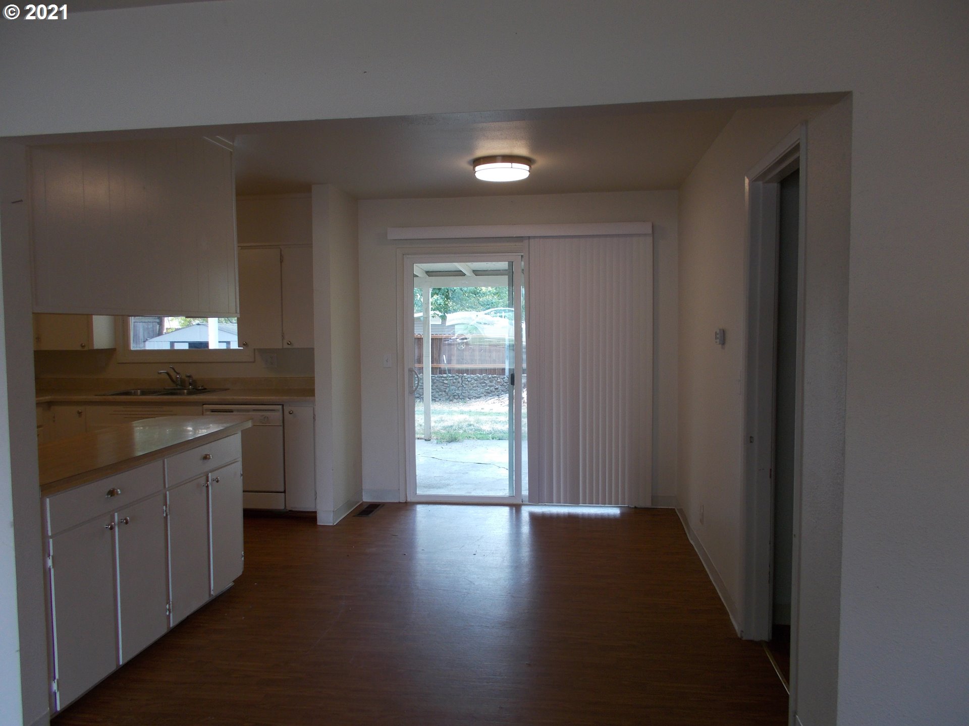 2418 Southwest Nye Avenue Pendleton, OR 97801 - Photo 7 of 11 Gallery Image 7