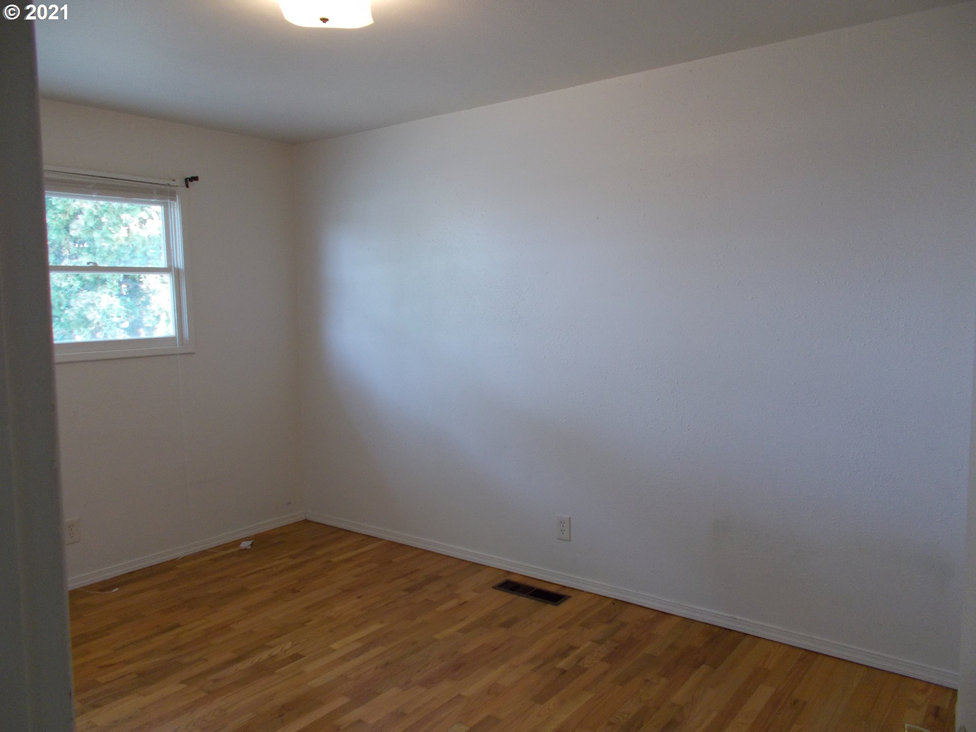 2418 Southwest Nye Avenue Pendleton, OR 97801 - Photo 9 of 11 Gallery Image 9