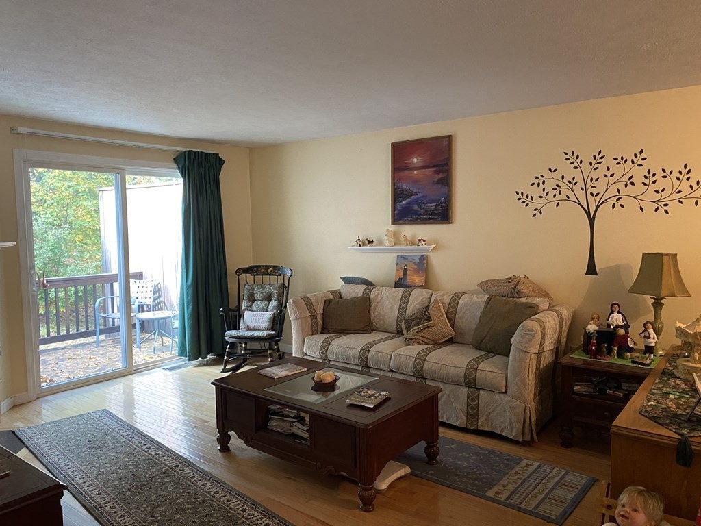 35 Bridle Cross Road, Unit 35 Fitchburg, MA 01420 - Photo 5 of 21 Gallery Image 5