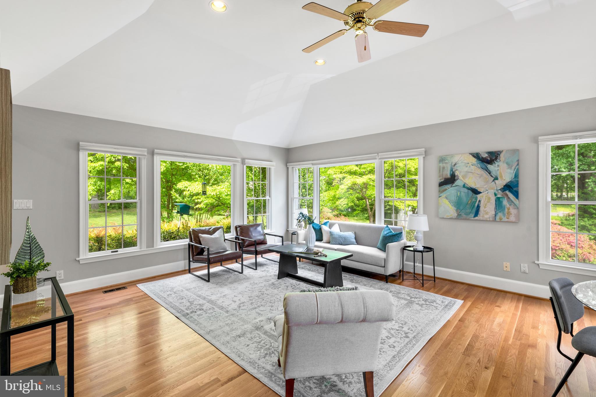 10711 Sandy Landing Road Potomac, MD 20854 - Photo 11 of 36 Family room with soaring ceiling