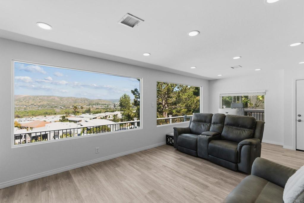 7467 Mission Gorge Road, Unit 219 Santee, CA 92071 - Photo 5 of 38