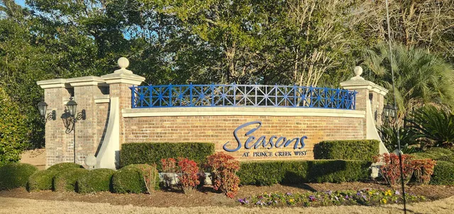 $425,000 | 147 Sugar Loaf Lane, Murrells Inlet, SC 29576