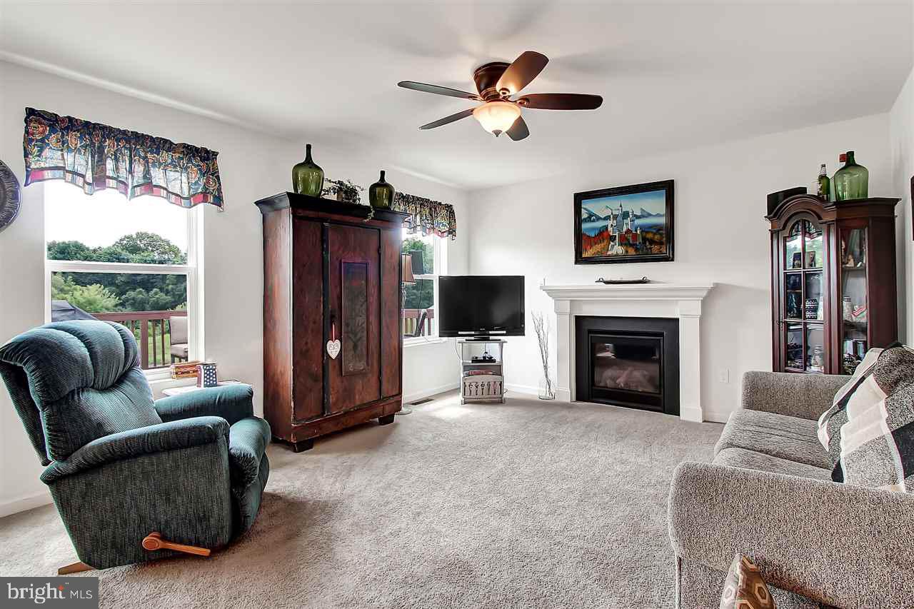 220 Spring Meadows Road Manchester, PA 17345 - Photo 6 of 35 Gallery Image 6