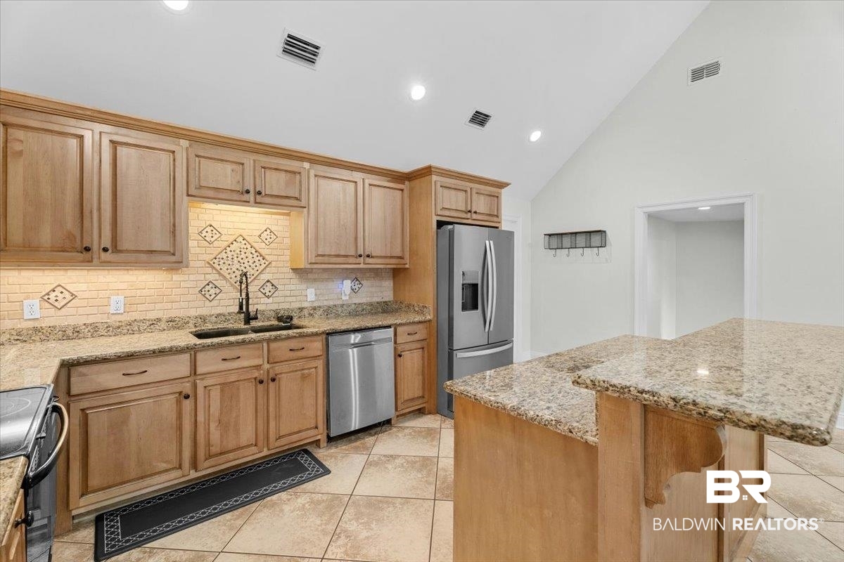 23166 Rochelle Loop Robertsdale, AL 36567 - Photo 11 of 33 Gallery Image 11