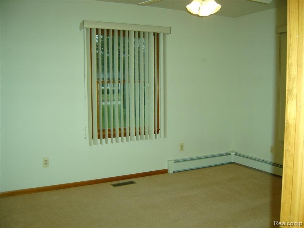 44714 Robson Road Belleville, MI 48111 - Photo 10 of 15 3 BEDROOM