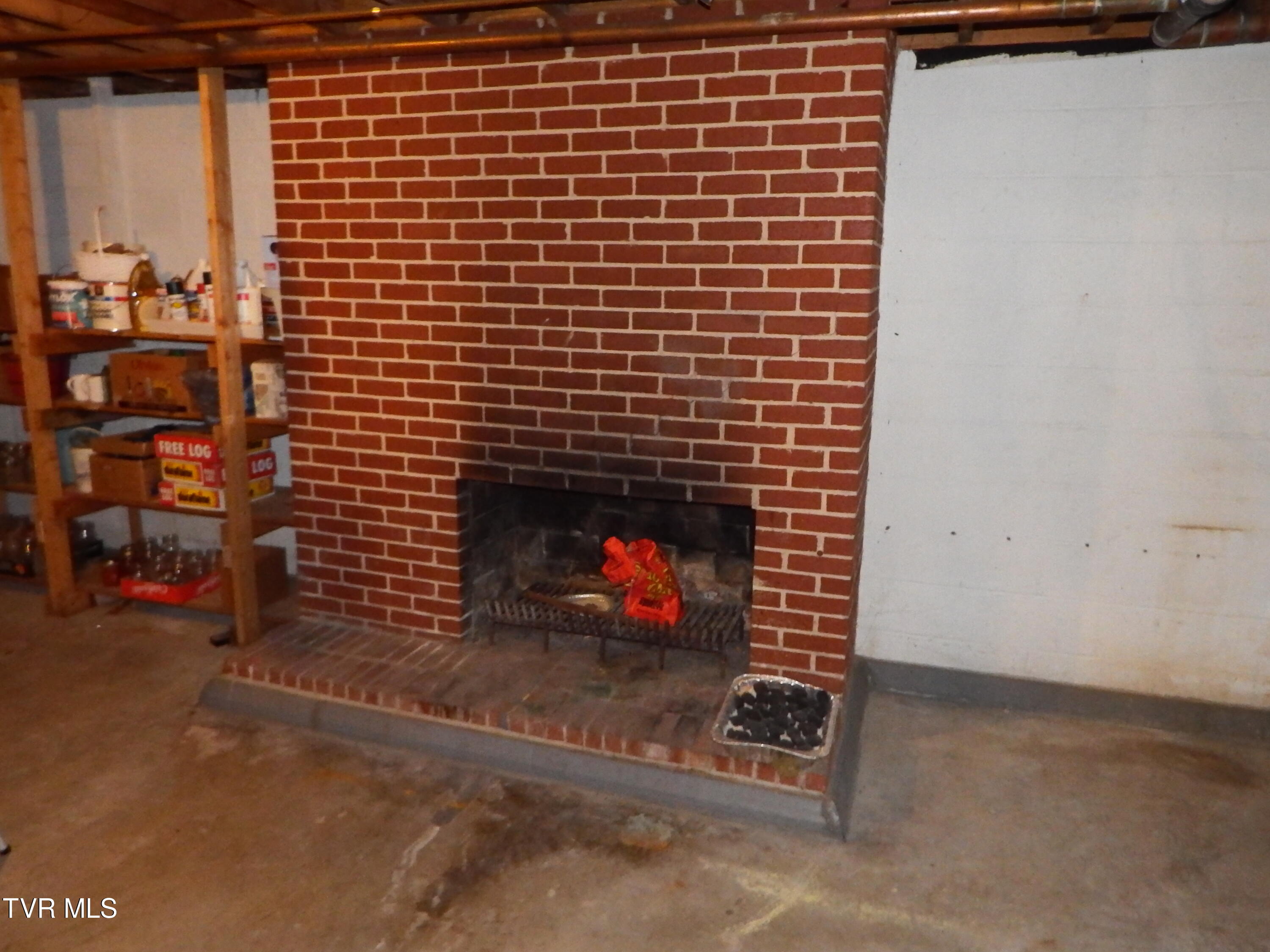 703 Pine Ridge Road Johnson City, TN 37601 - Photo 12 of 17 DSCF0813