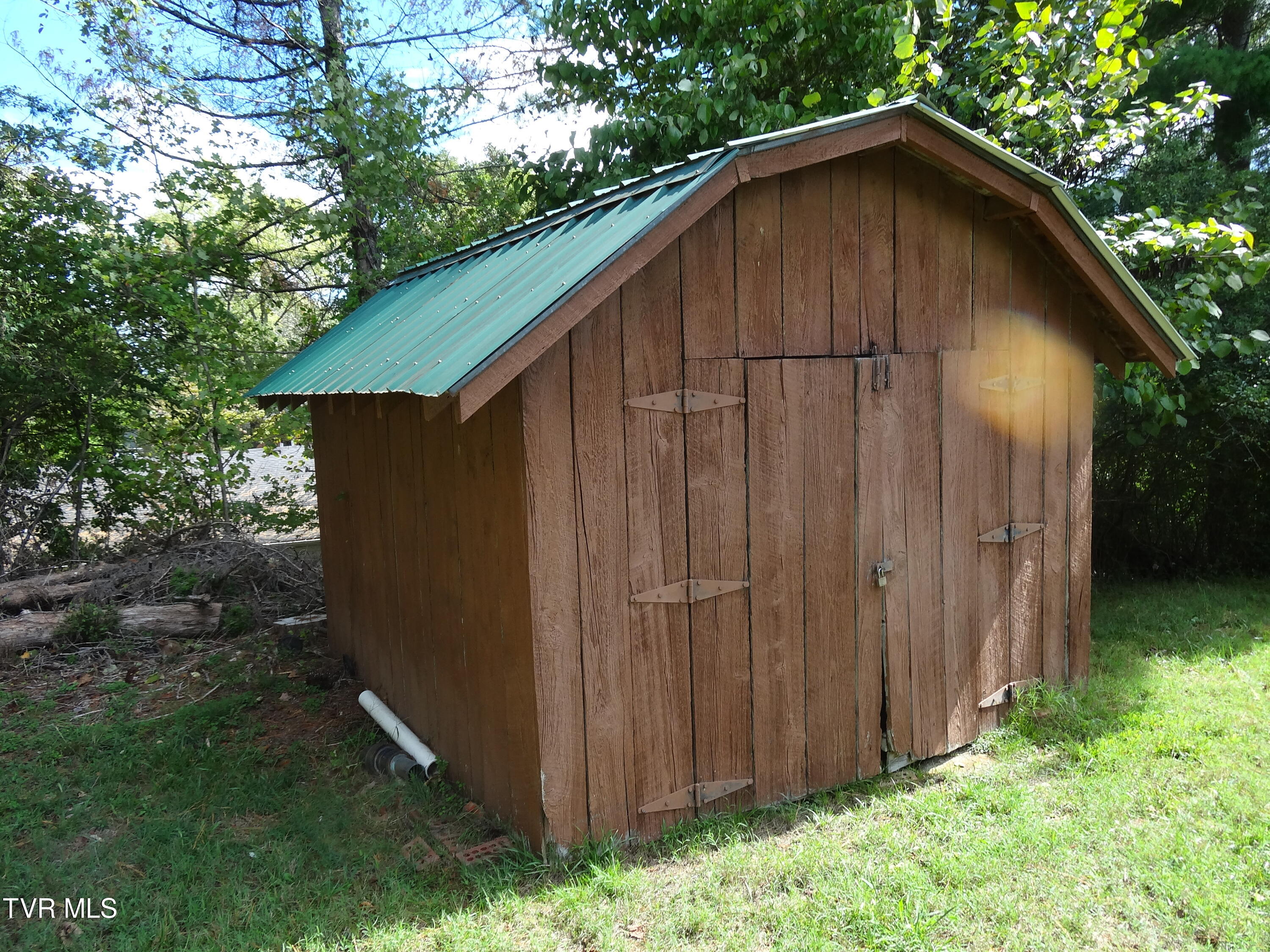 703 Pine Ridge Road Johnson City, TN 37601 - Photo 17 of 17 DSC00042