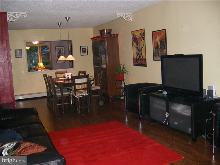530 Stevens Road Morrisville, PA 19067 - Photo 4 of 13 Gallery Image 4