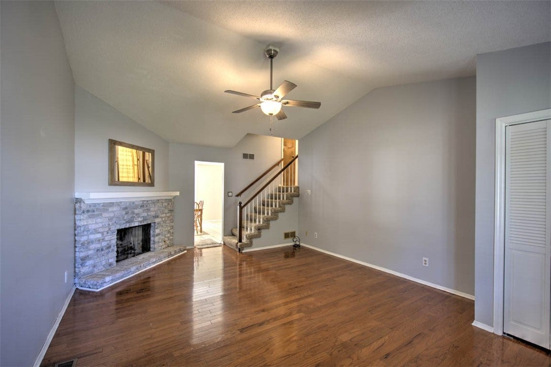 2894 Grove Court Decatur, IL 62521 - Photo 6 of 24 Gallery Image 6