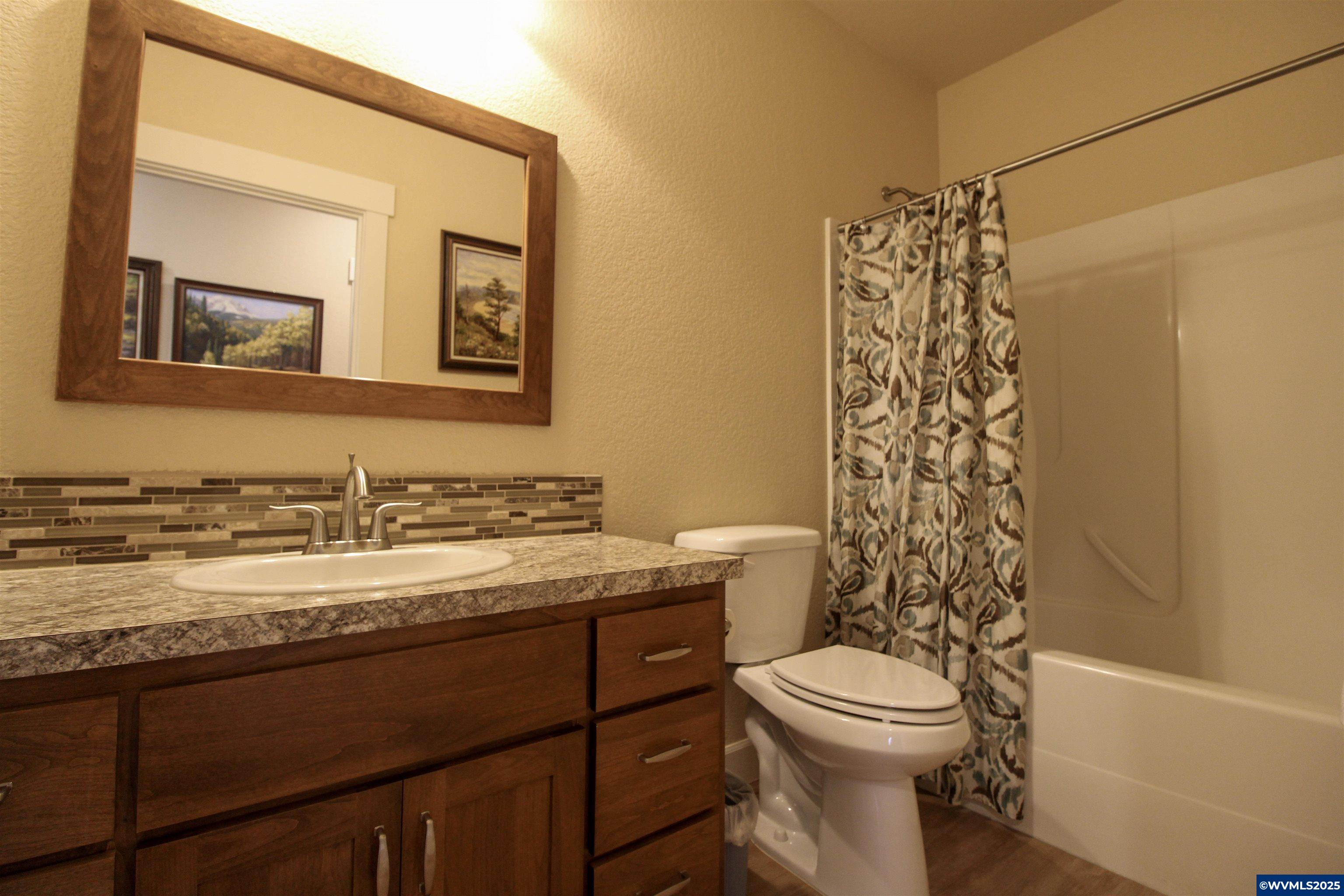 1533 Rafael Court North Keizer, OR 97303 - Photo 23 of 44 Gallery Image 23